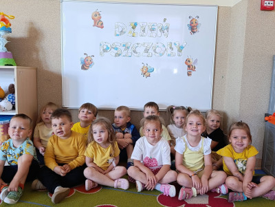 grafika do wpisu: Dzień Pszczoły